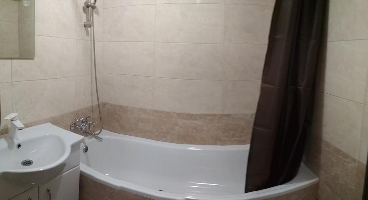 Comfortable Apartments Rivne Ngoại thất bức ảnh